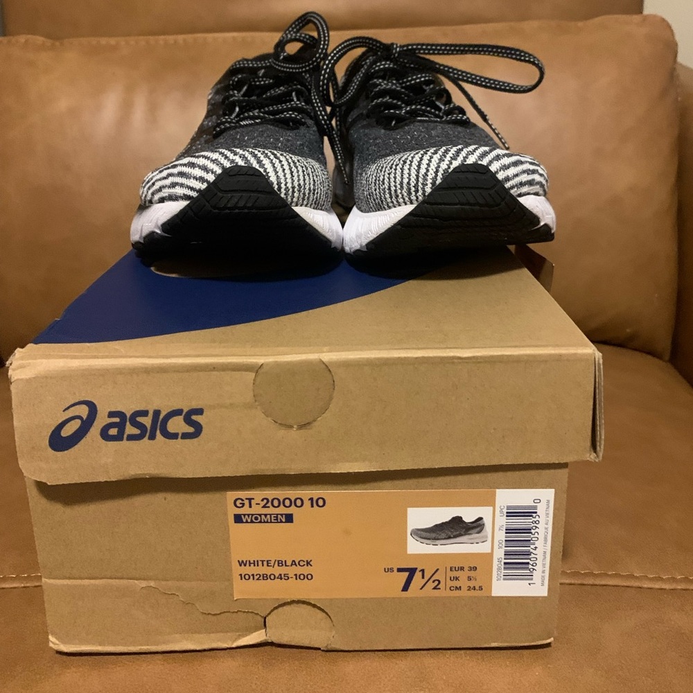 Asics GT-2000 10 Women's Shoes - NEW